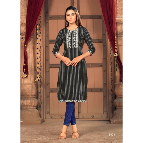 Kurti With Pant & Dupatta - Image 3